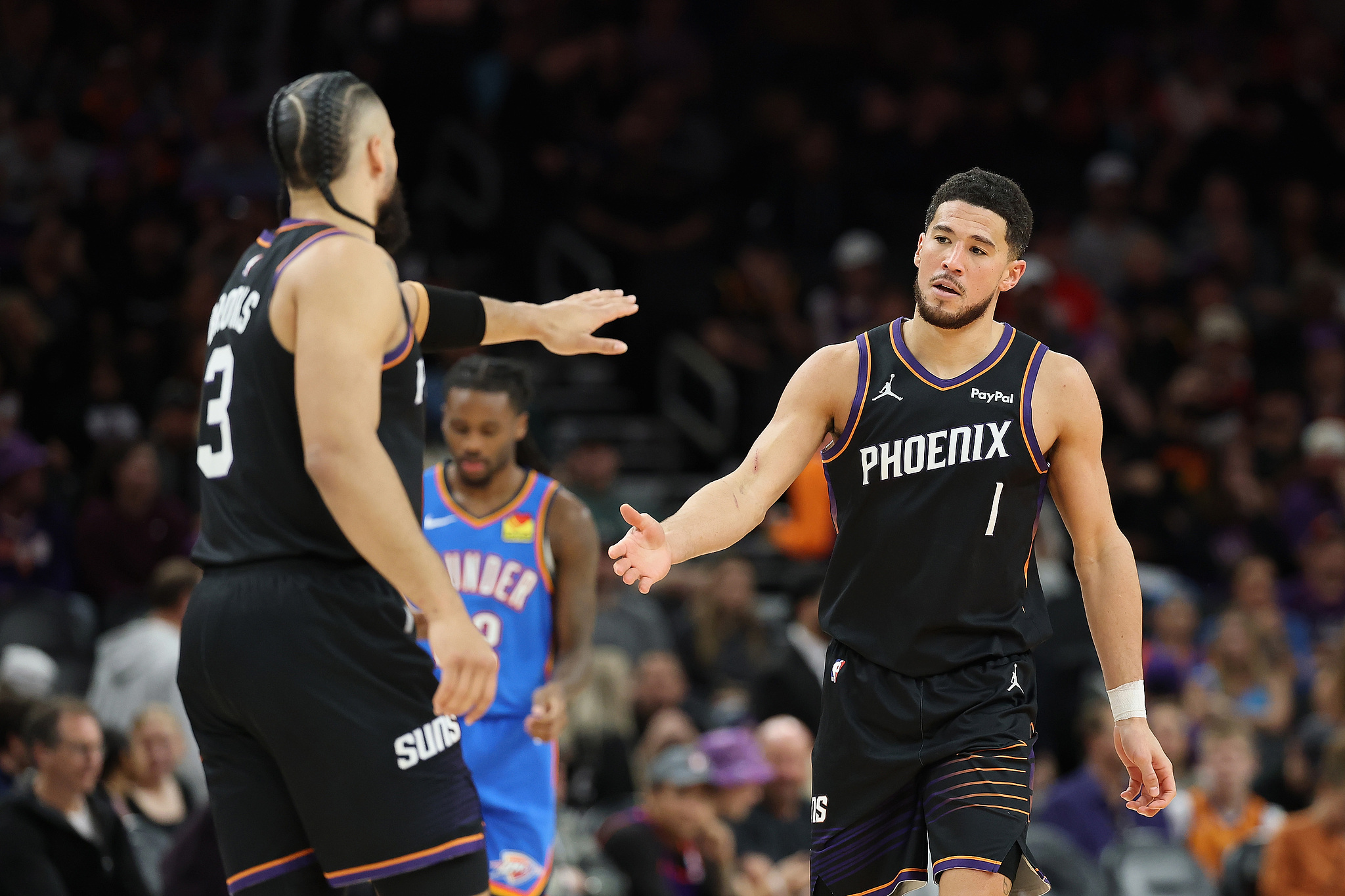 Suns Hand Thunder 6th Loss of Season 108-105; Booker Hits Game-Winning Three, Goodwin Drains 8 Triples